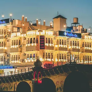 Hotel Hide-in - A Lake View Boutique, Udaipur