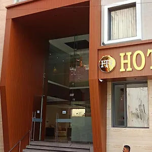 Hotel Taviral Regency